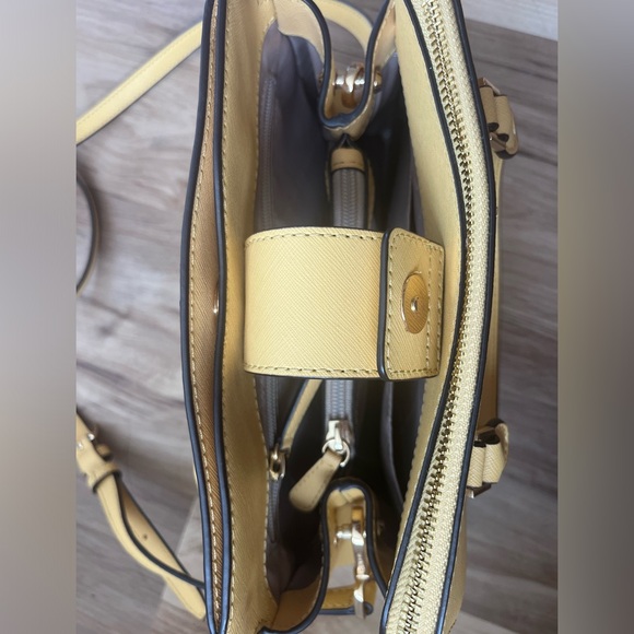 Michael Kors Idina Small Satchel Bag Saffiano Leather Powder Dusty Daisy Yellow - Picture 4 of 8